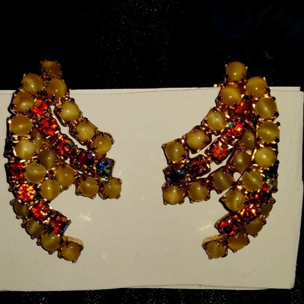 Vintage Aurora borealis crystal cluster and